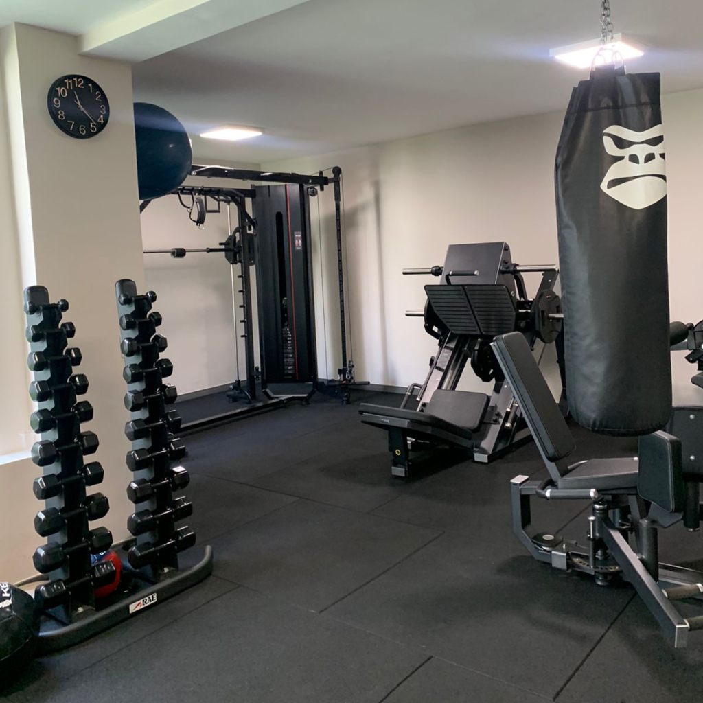 fisio-mov-fisioterapia-sala-musculacao